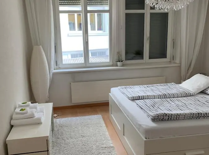 Over-night City-flat *