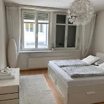 Over-night City-flat *