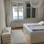 Over-night City-flat *